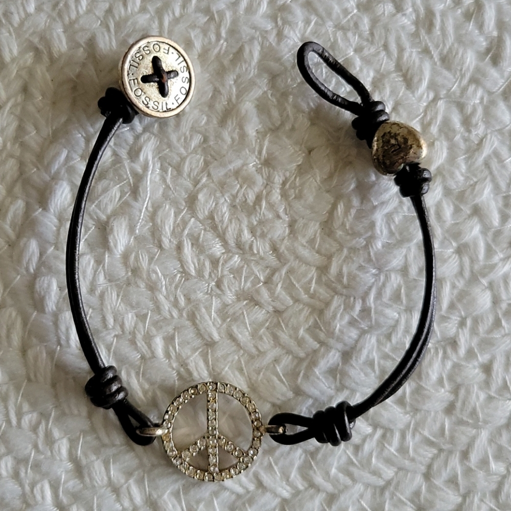 Fossil 7" crystal Peace bracelet